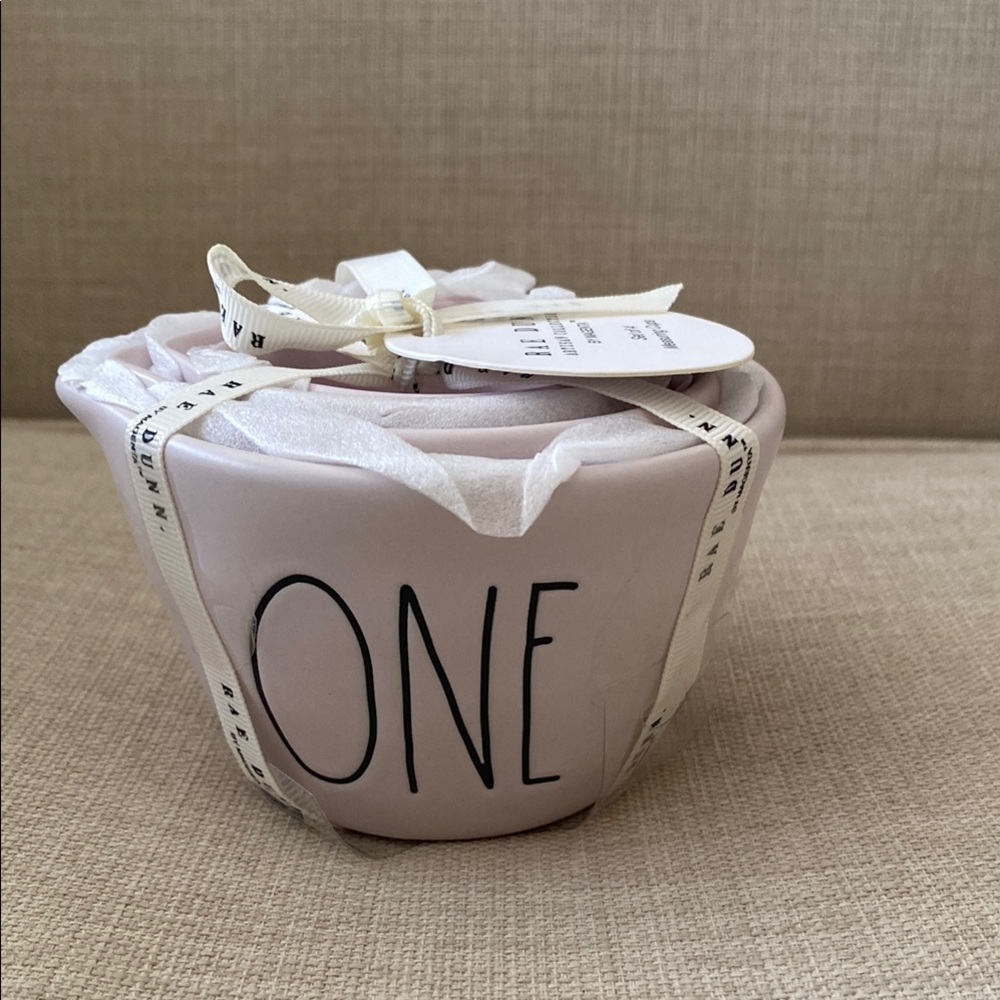 Rae Dunn Measuring Cup Set